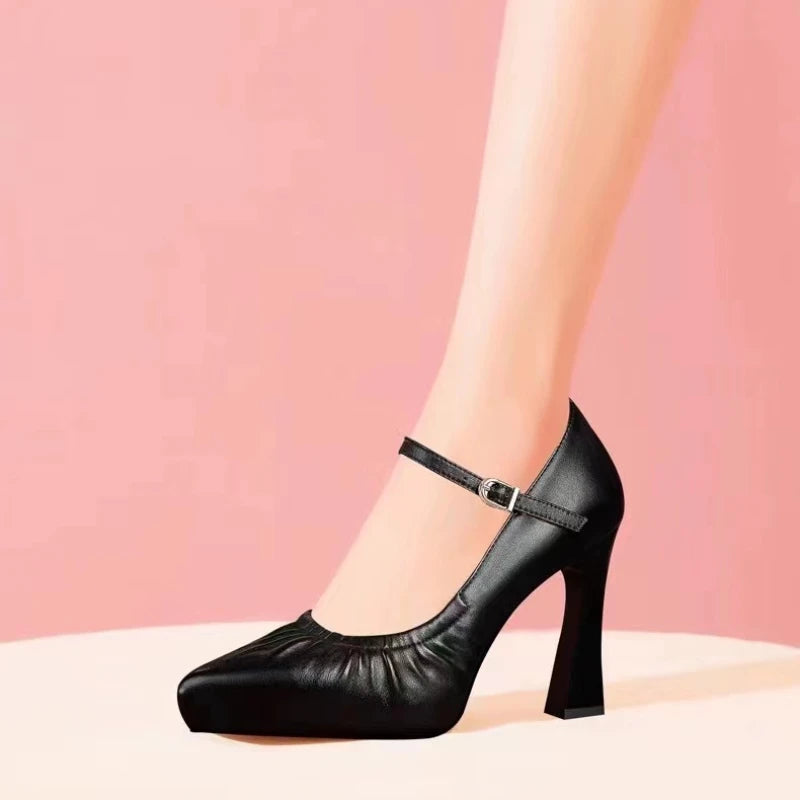 Sorelle – soft and feminine with a classy tone.