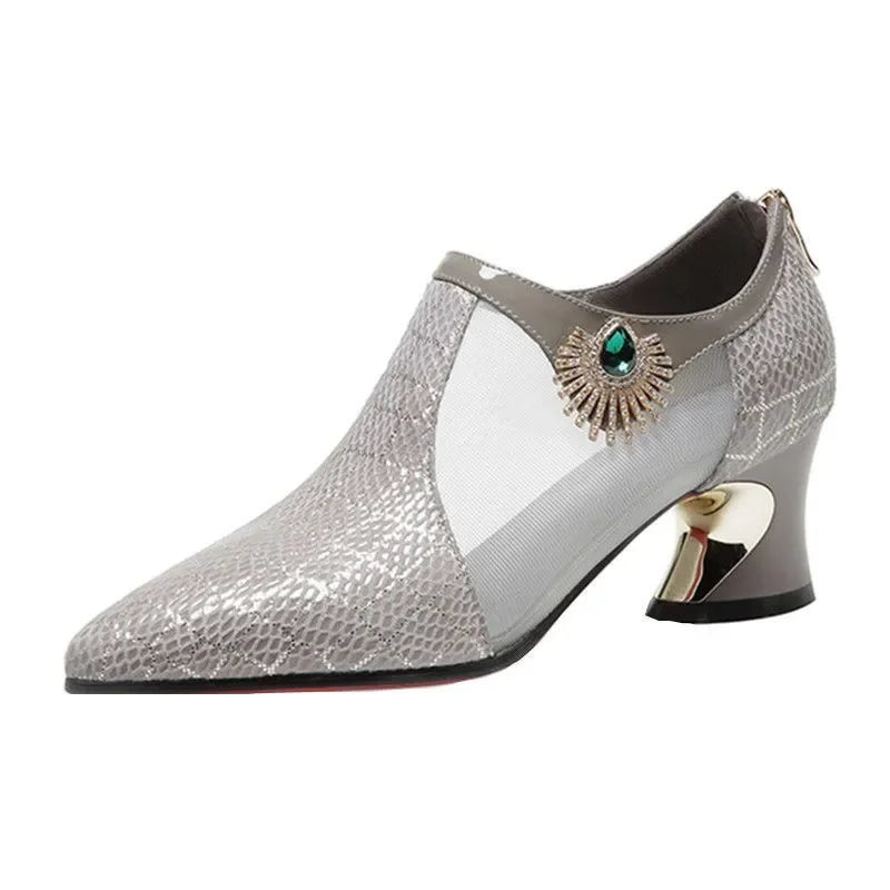 Aurea – “golden,” symbolizing refined beauty.